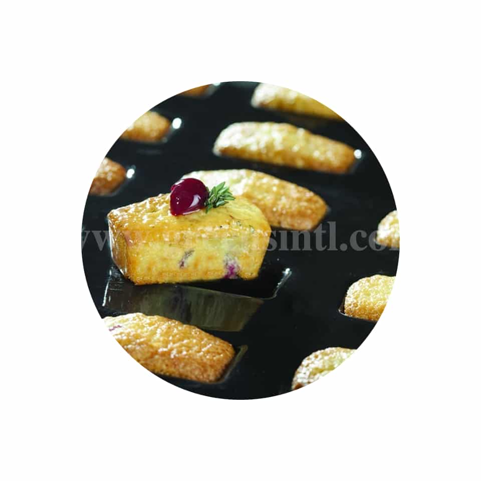 SASA DEMARLE Flexipan Rectangular Cakes 50x25mm, 28 Indents