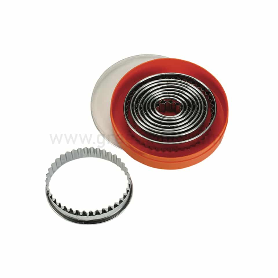 SCHNEIDER Oval Pastry Cutter Serrated Set of 9